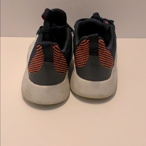 Boys Adidas sneaker - Picture 3 of 3